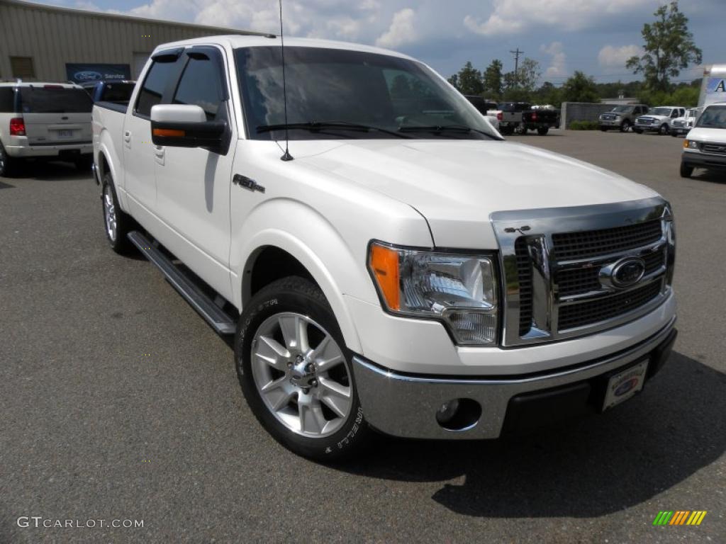 2010 F150 Lariat SuperCrew - Oxford White / Tan photo #1