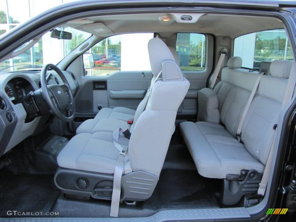 2005 F150 STX SuperCab - Black / Medium Flint Grey photo #13