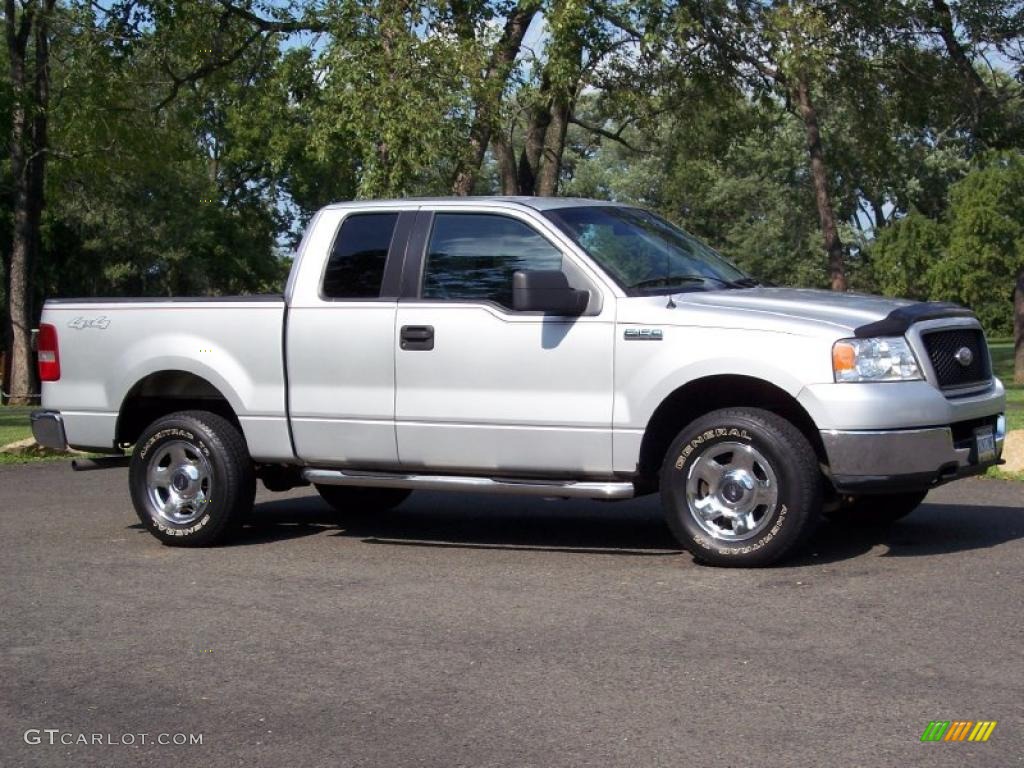 2005 F150 XLT SuperCab 4x4 - Silver Metallic / Medium Flint Grey photo #2