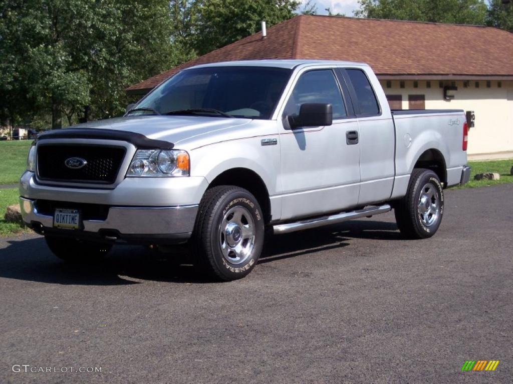 2005 F150 XLT SuperCab 4x4 - Silver Metallic / Medium Flint Grey photo #8