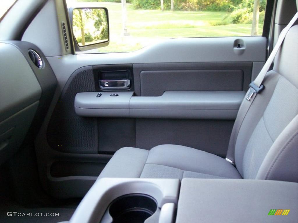 2005 F150 XLT SuperCab 4x4 - Silver Metallic / Medium Flint Grey photo #28