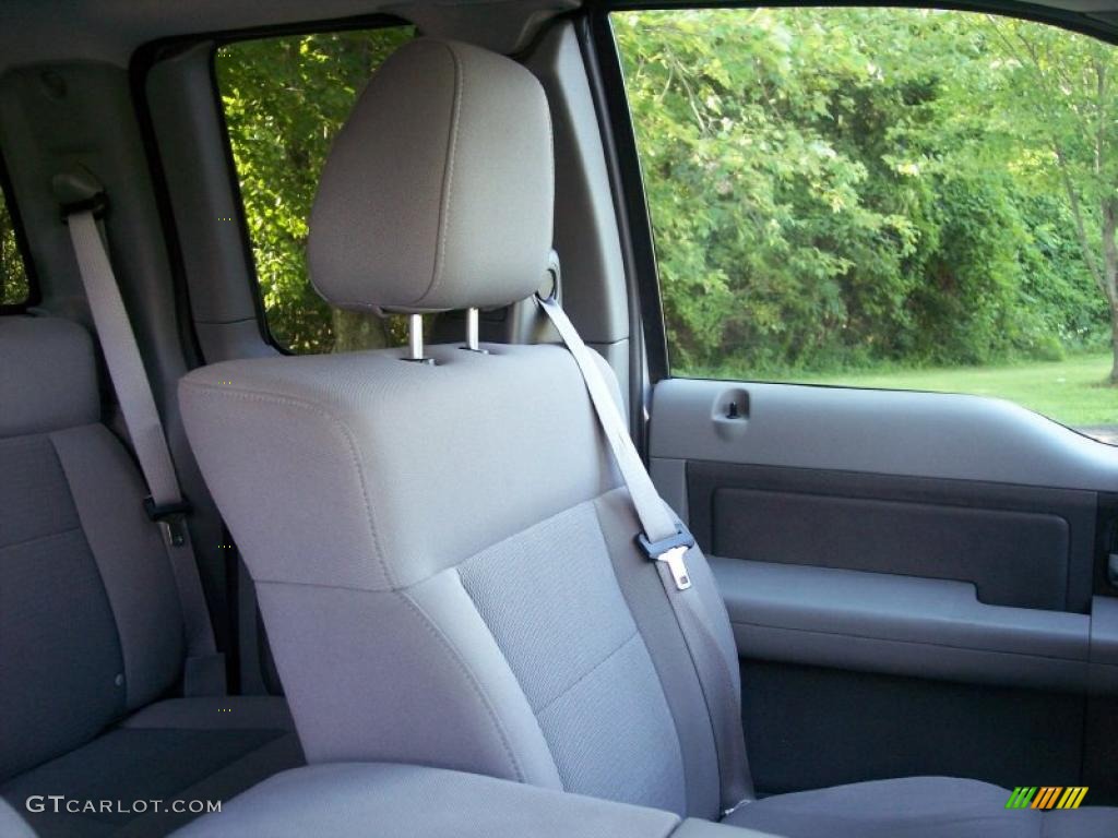 2005 F150 XLT SuperCab 4x4 - Silver Metallic / Medium Flint Grey photo #41