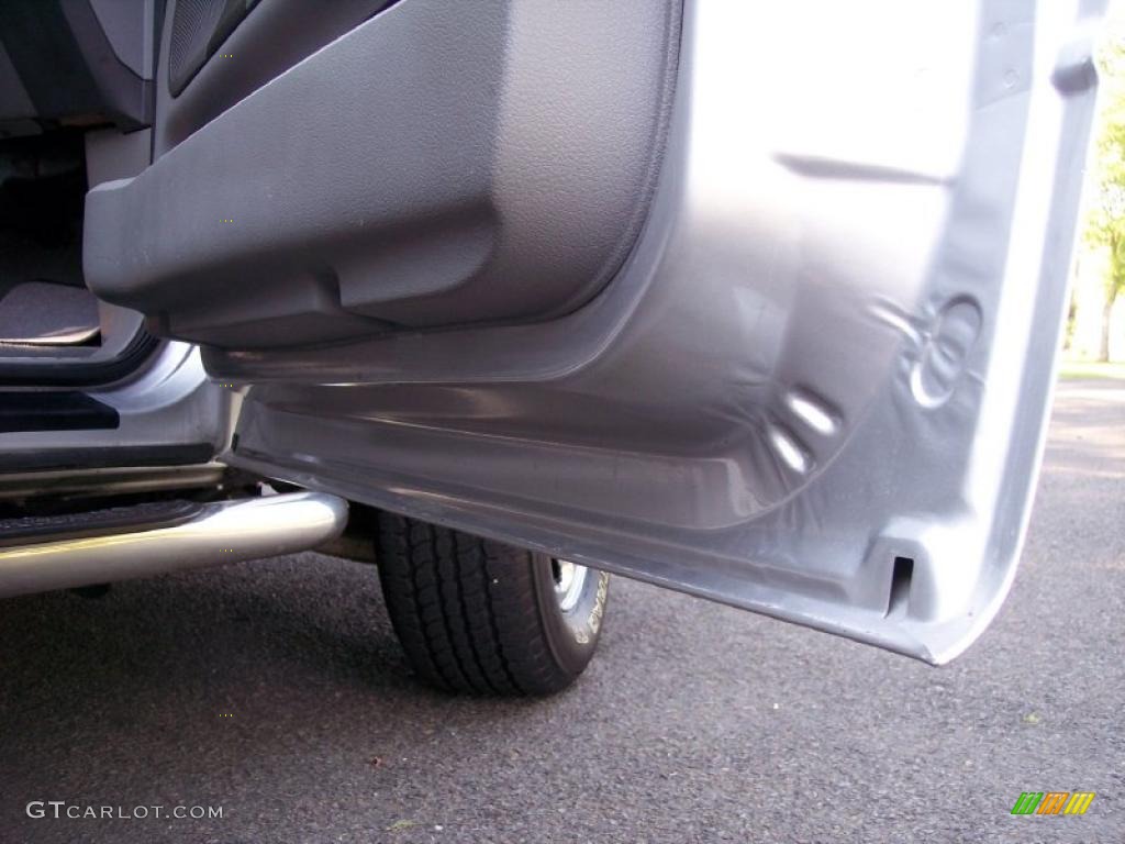 2005 F150 XLT SuperCab 4x4 - Silver Metallic / Medium Flint Grey photo #57