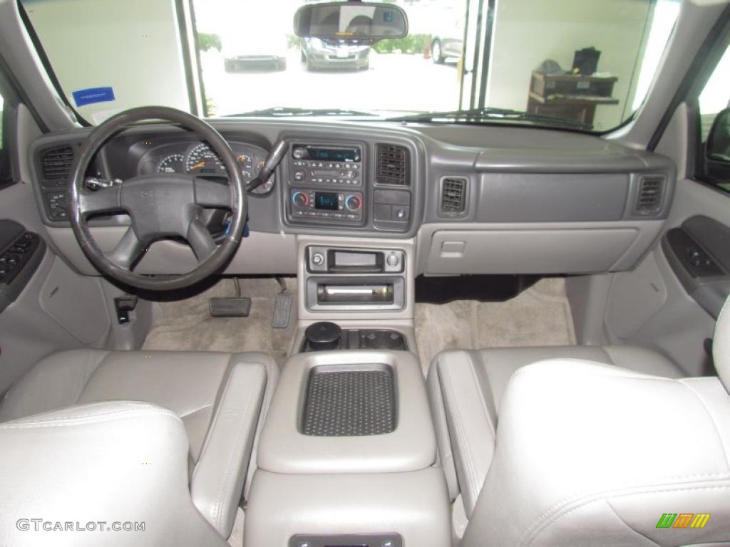 2003 GMC Yukon SLT Pewter/Dark Pewter Dashboard Photo #52793212