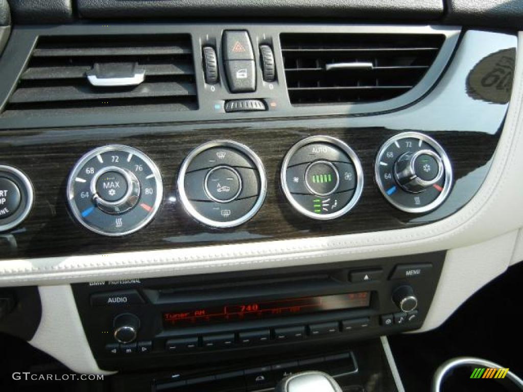 2009 BMW Z4 sDrive30i Roadster Controls Photo #52794164