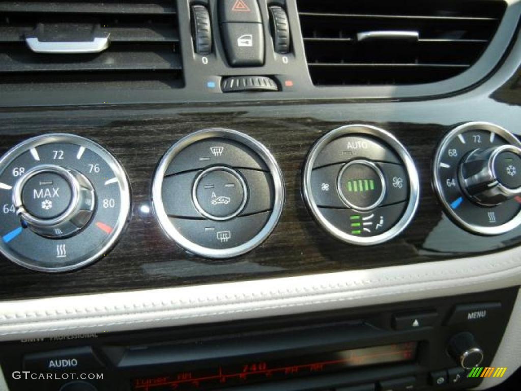 2009 BMW Z4 sDrive30i Roadster Controls Photo #52794168