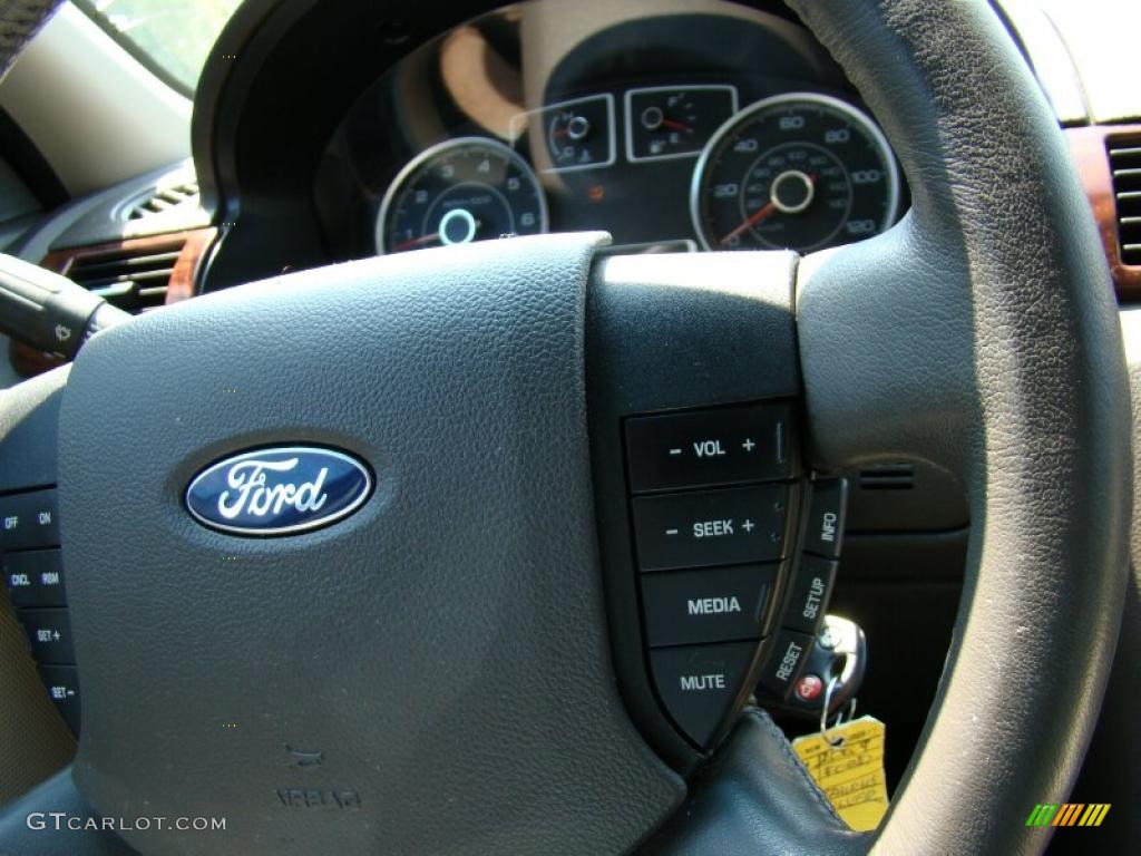2009 Ford Taurus SE Controls Photo #52795504