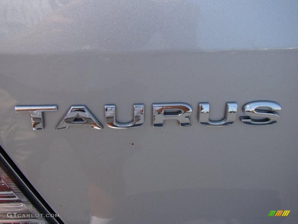 2009 Ford Taurus SE Marks and Logos Photo #52795612