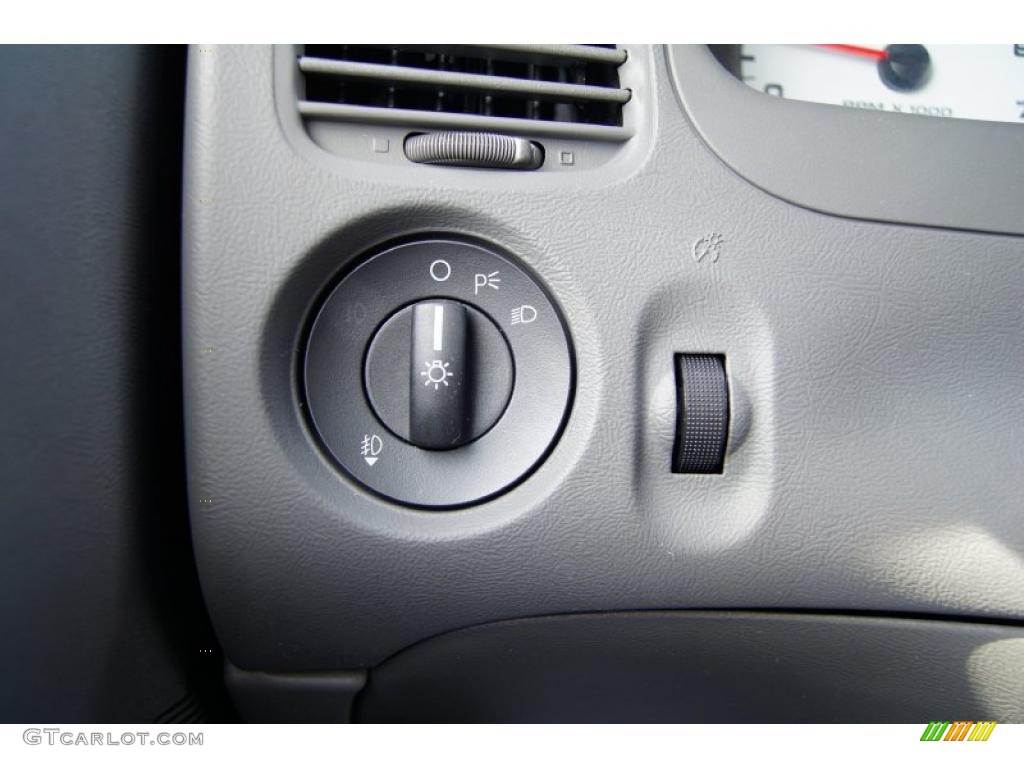 2009 Ford Ranger Sport SuperCab Controls Photo #52796368