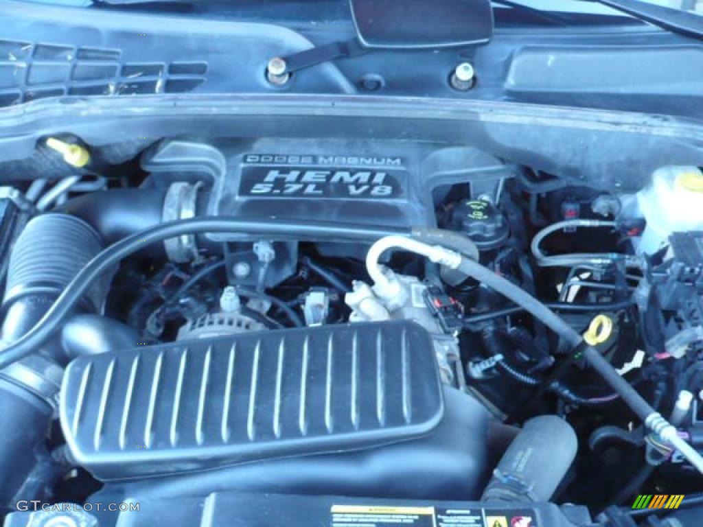 2006 Dodge Durango SLT HEMI 4x4 5.7 Liter HEMI OHV 16V V8 Engine Photo #52797680