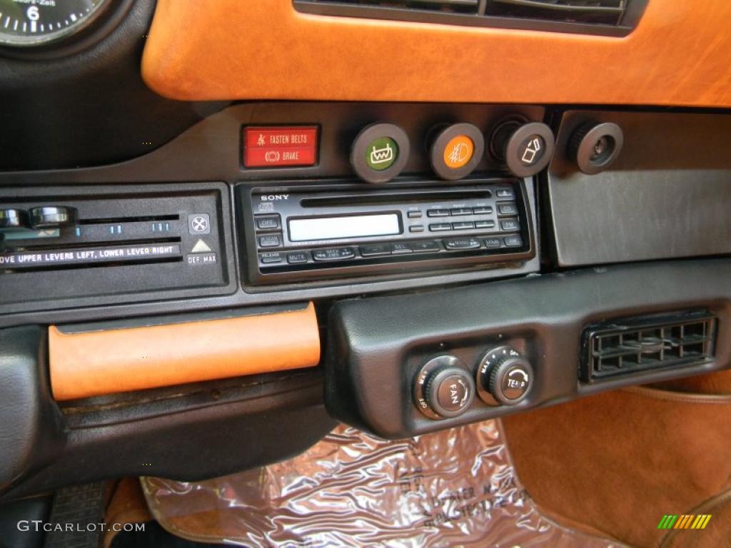 1978 Porsche 911 SC Targa Controls Photo #52800268