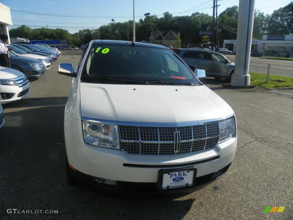 2010 MKX AWD - White Platinum Tri-Coat / Charcoal Black photo #2