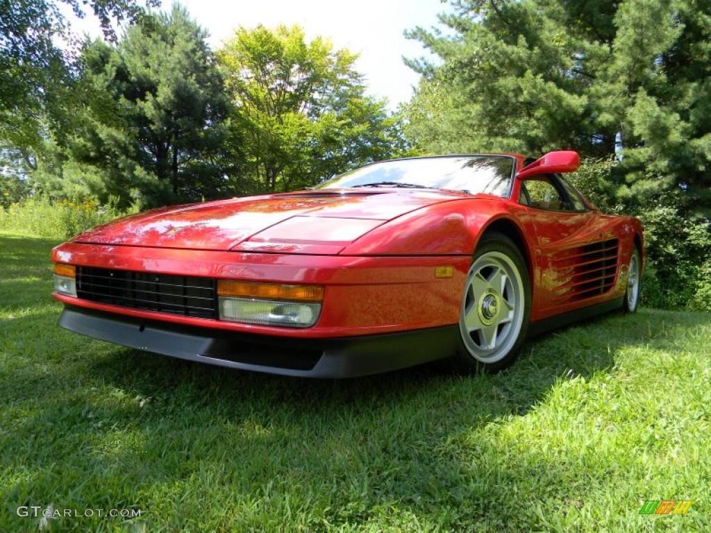 Rosso Corsa (Racing Red) Ferrari Testarossa