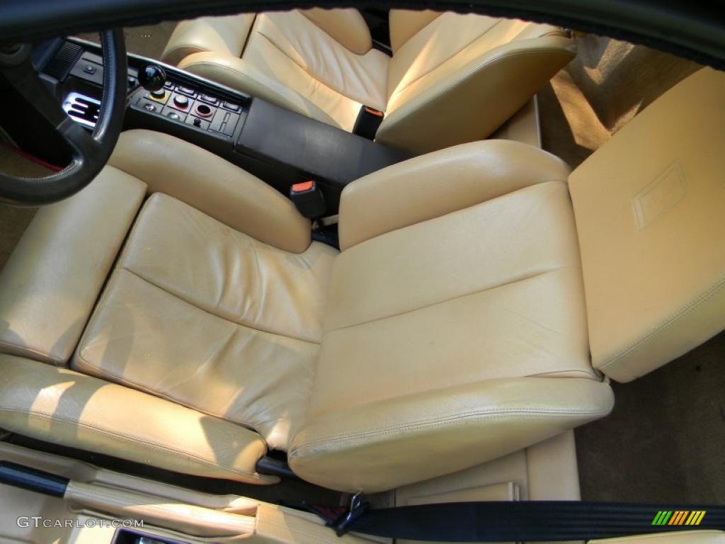 Tan Interior 1985 Ferrari Testarossa Standard Testarossa Model Photo #52800960