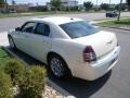 2005 Cool Vanilla Chrysler 300 C HEMI  photo #3