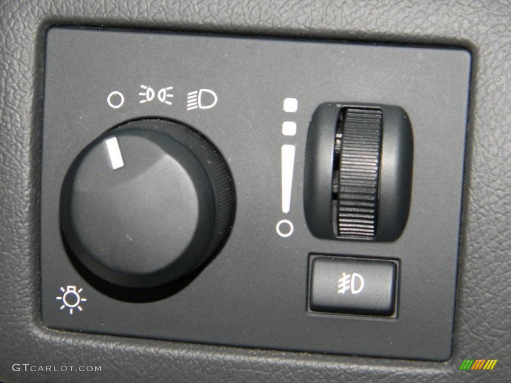 2006 300 Touring - Butane Blue Pearlcoat / Dark Slate Gray/Light Graystone photo #23