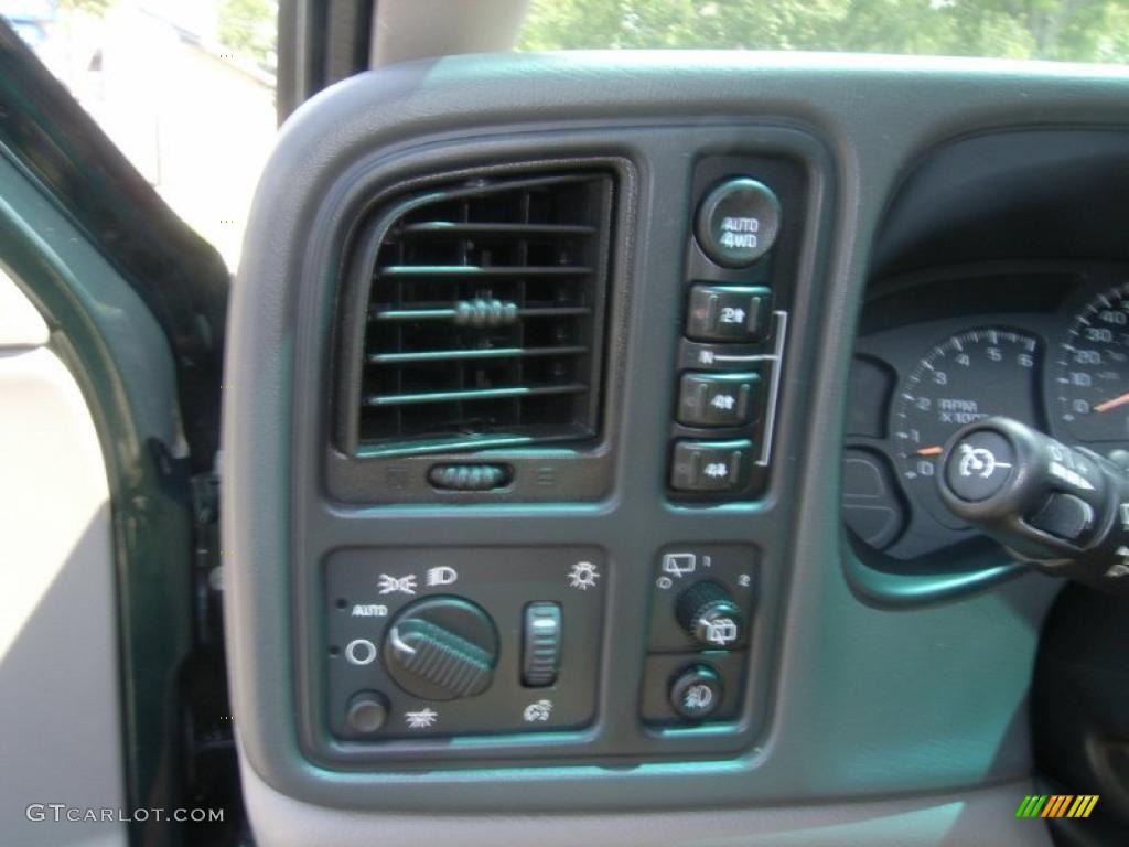 2003 Suburban 1500 Z71 4x4 - Dark Green Metallic / Gray/Dark Charcoal photo #24