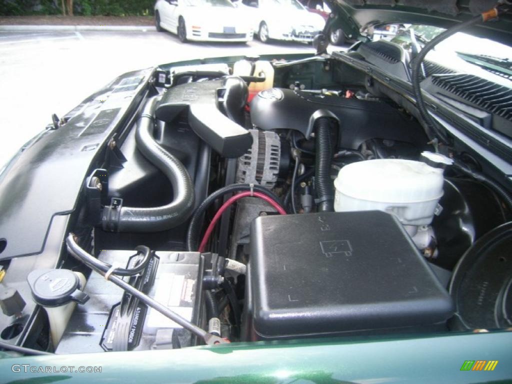 2003 Chevrolet Suburban 1500 Z71 4x4 Engine Photos
