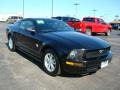 Black - Mustang V6 Coupe Photo No. 4