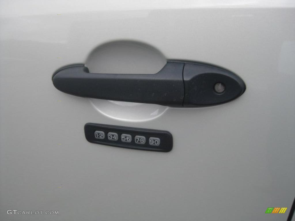 2009 Escape XLT - Light Sage Metallic / Stone photo #21