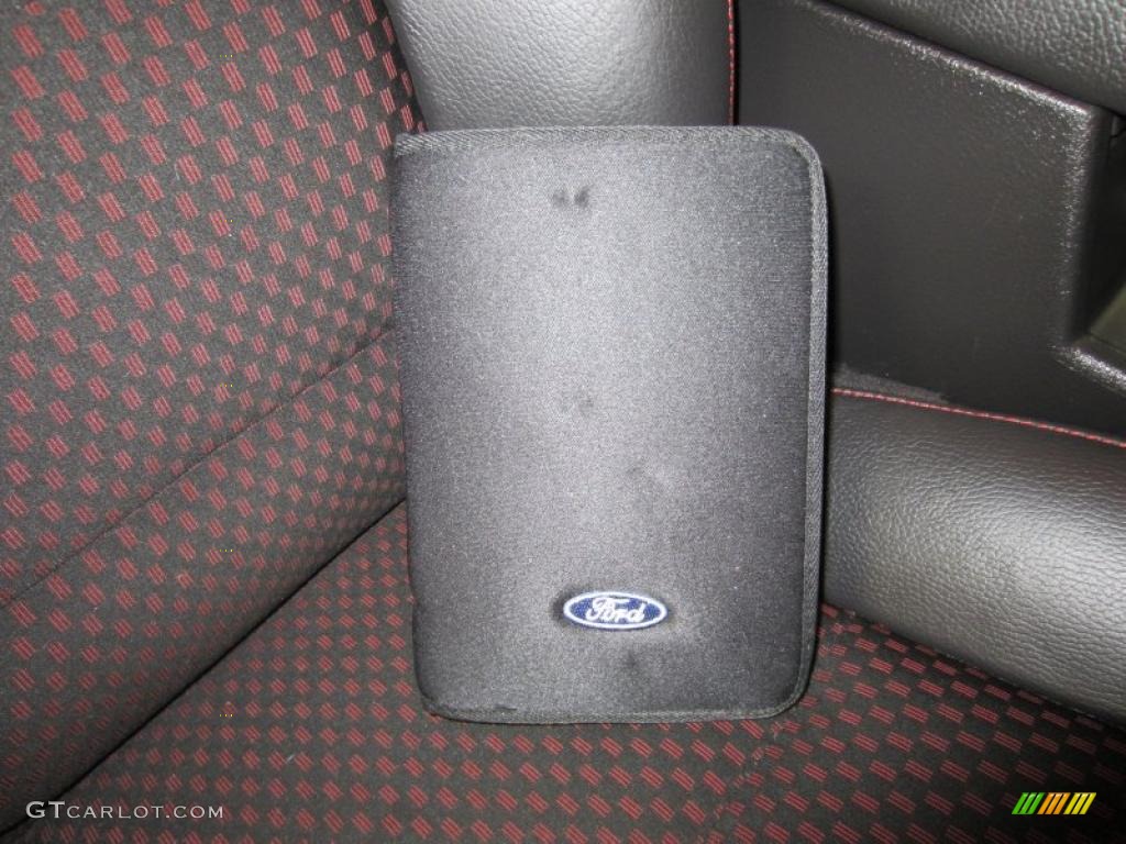 2008 Fusion SE V6 - Vapor Silver Metallic / Charcoal Black/Red photo #24