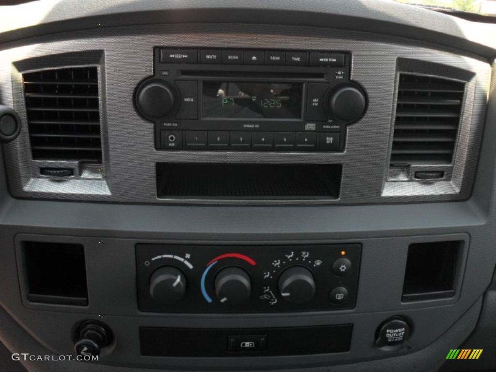 2008 Ram 1500 Sport Quad Cab - Flame Red / Medium Slate Gray photo #11