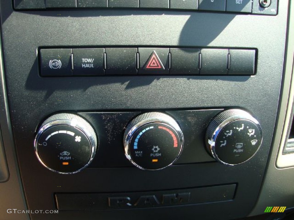 2012 Dodge Ram 3500 HD ST Crew Cab 4x4 Dually Controls Photo #52813105
