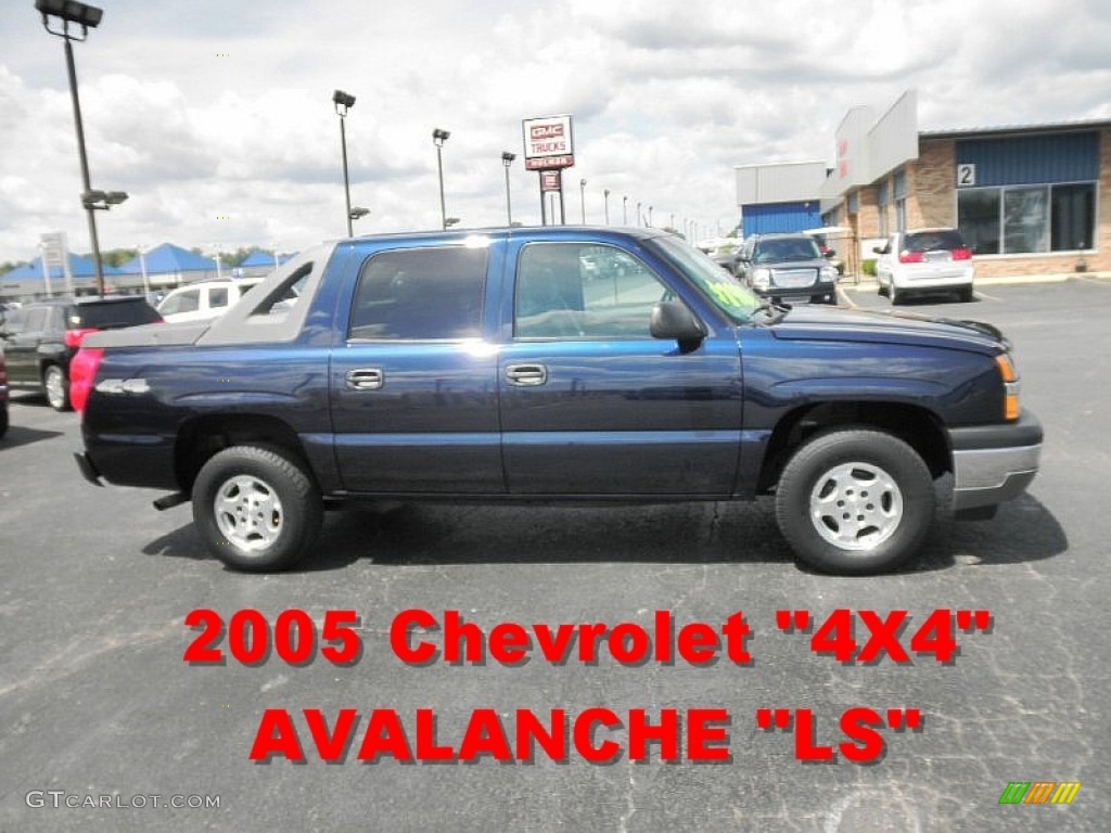2005 Avalanche LS 4x4 - Dark Blue Metallic / Gray/Dark Charcoal photo #1