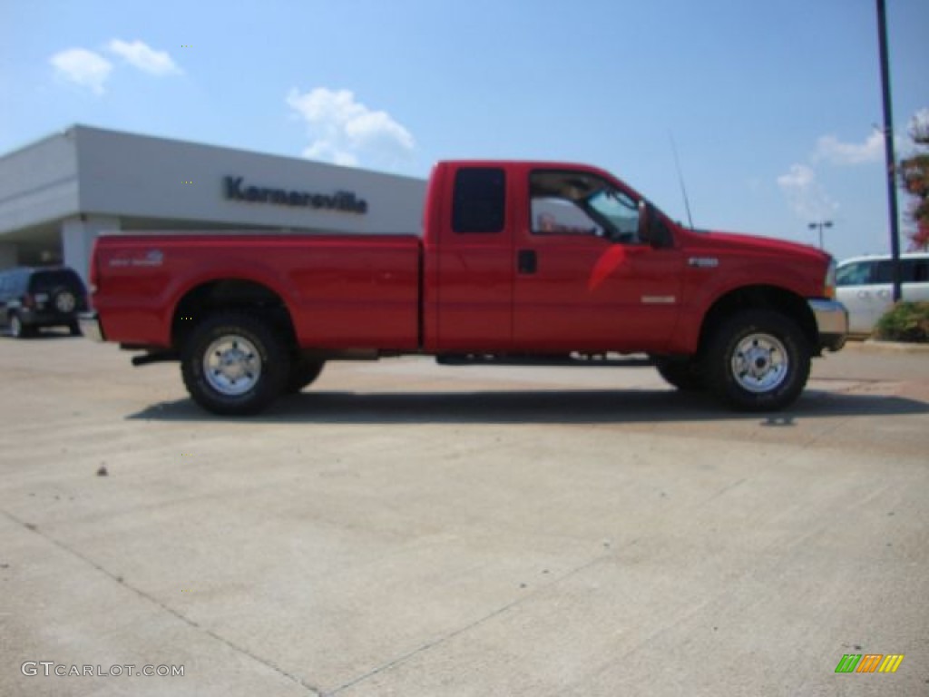 2004 F250 Super Duty XLT SuperCab 4x4 - Red / Medium Flint photo #2