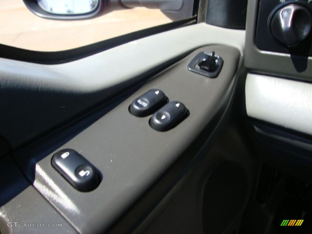 2004 F250 Super Duty XLT SuperCab 4x4 - Red / Medium Flint photo #27