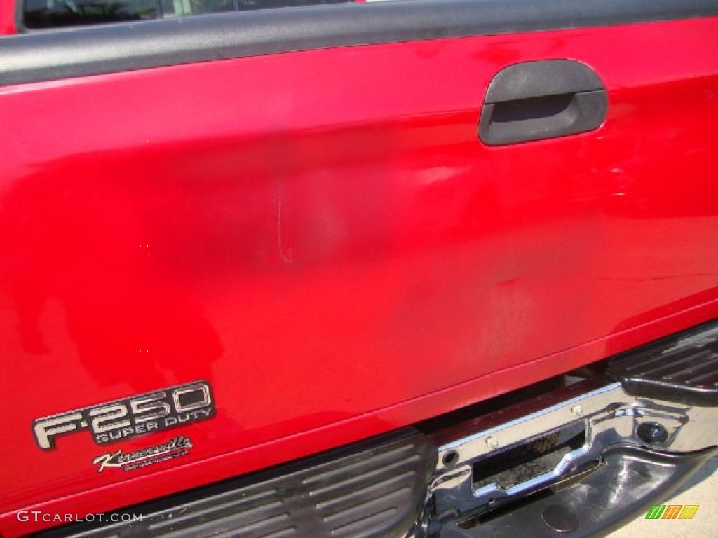 2004 F250 Super Duty XLT SuperCab 4x4 - Red / Medium Flint photo #39