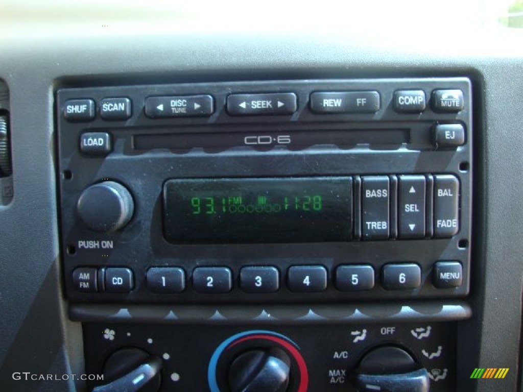 2002 Ford F350 Super Duty Lariat Crew Cab 4x4 Dually Controls Photo #52815570