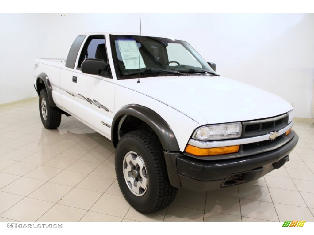 Summit White 1999 Chevrolet S10 LS Extended Cab 4x4 Exterior Photo #52816215