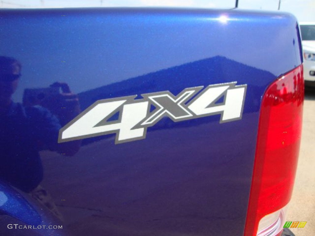 2010 Sierra 1500 SLT Crew Cab 4x4 - Laser Blue Metallic / Dark Titanium/Light Titanium photo #33