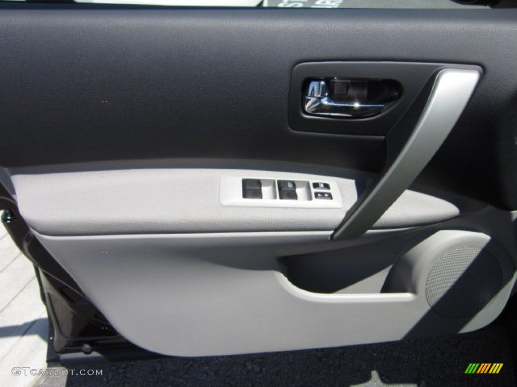 2011 Rogue SV AWD - Black Amethyst / Gray photo #15