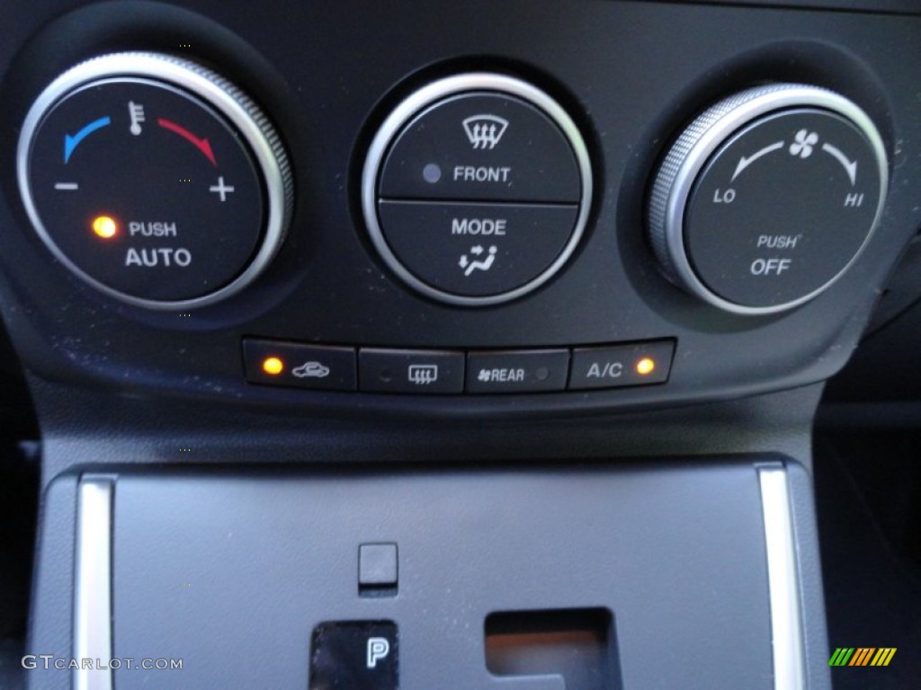 2012 Mazda MAZDA5 Sport Controls Photo #52825274