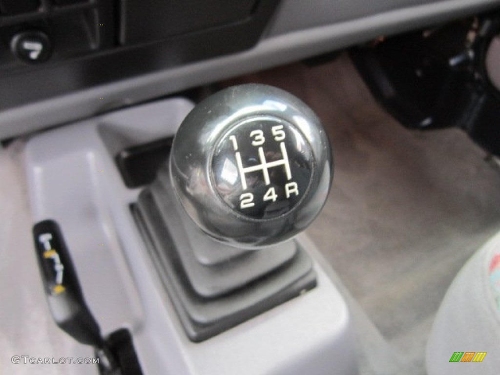 1997 Jeep Wrangler SE 4x4 5 Speed Manual Transmission Photo #52825322