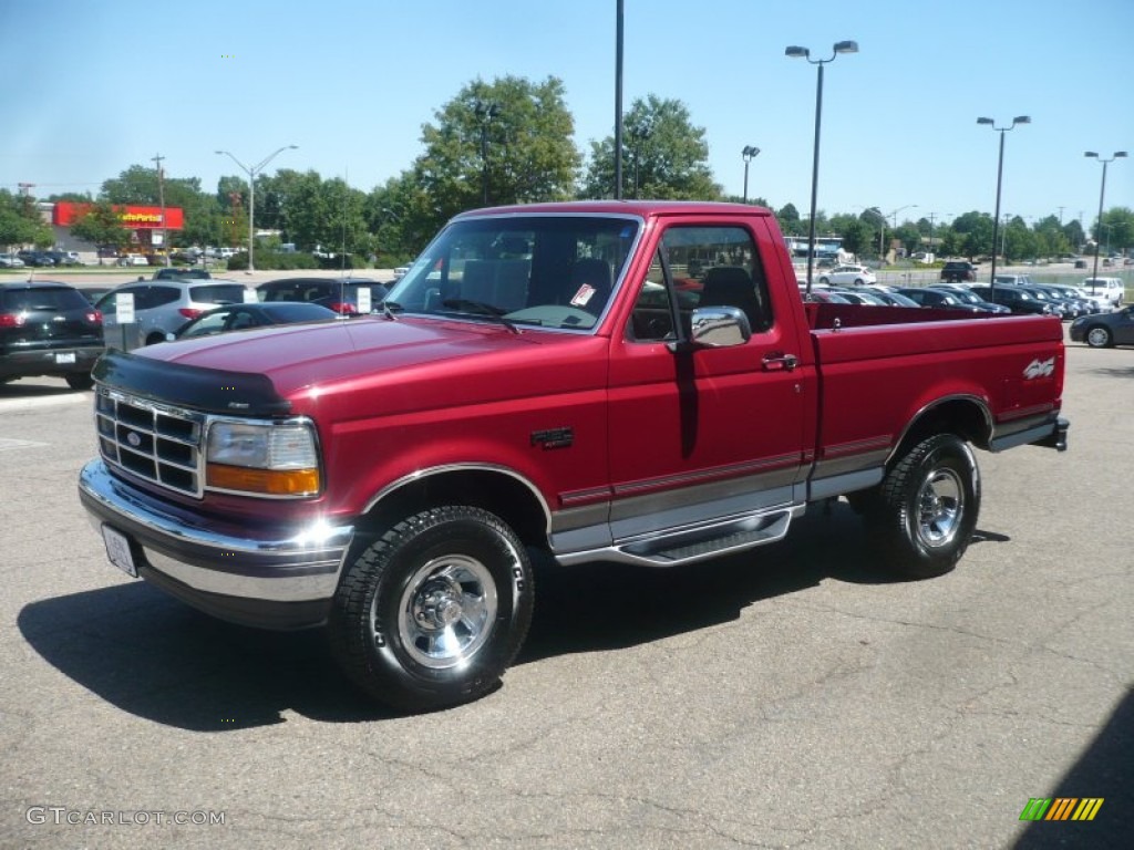 Electric Currant Red Pearl 1995 Ford F150 XLT Regular Cab 4x4 Exterior Photo #52825667