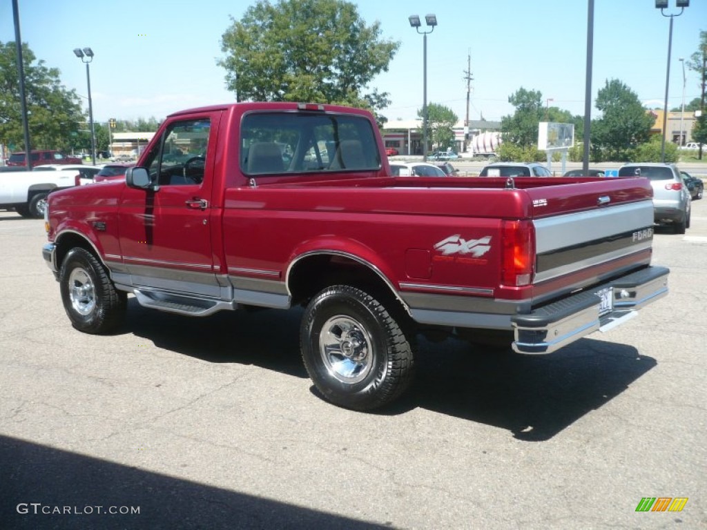 Electric Currant Red Pearl 1995 Ford F150 XLT Regular Cab 4x4 Exterior Photo #52825707