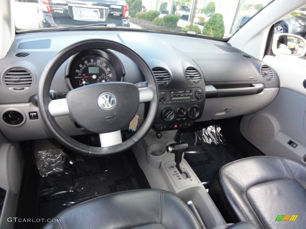 Black Interior 2003 Volkswagen New Beetle GLX 1.8T Convertible Photo #52825724