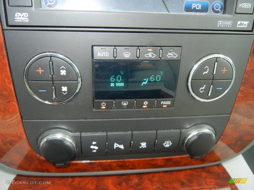 2008 Chevrolet Avalanche LTZ Controls Photo #52825862