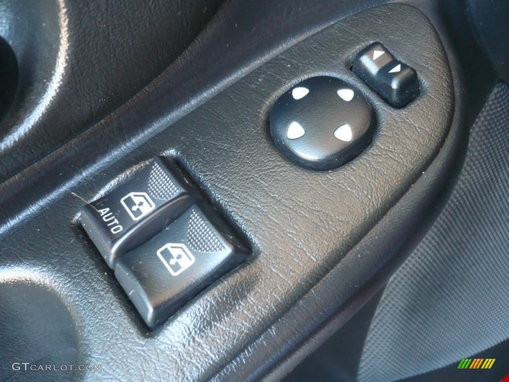 2004 Chevrolet Monte Carlo Supercharged SS Controls Photo #52826726