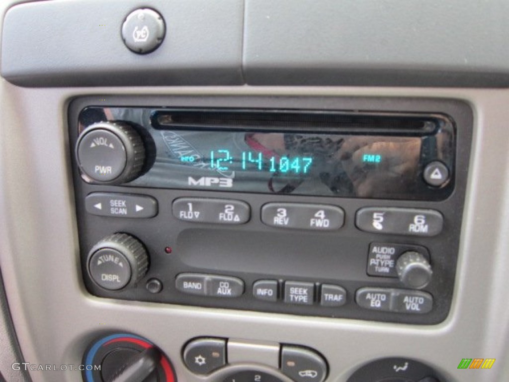 2005 Chevrolet Colorado LS Extended Cab Audio System Photos