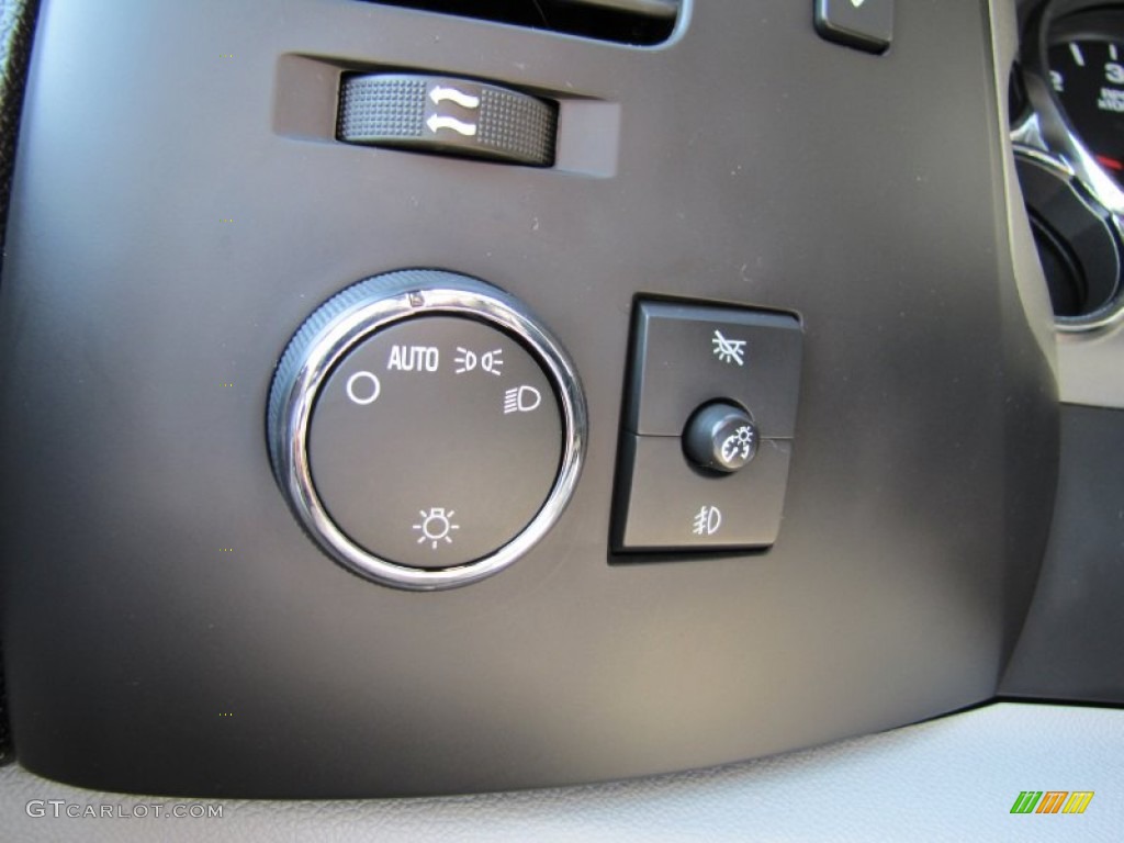 2007 Chevrolet Silverado 1500 LT Extended Cab 4x4 Controls Photo #52827485