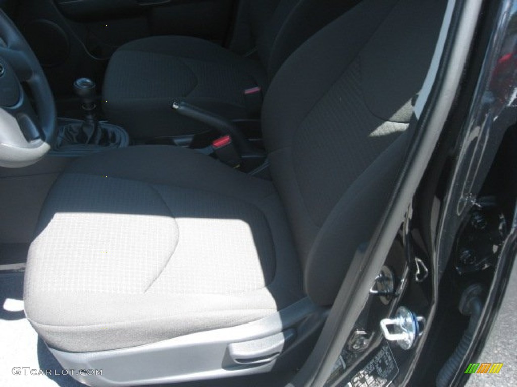Black Cloth Interior 2011 Kia Soul 1.6 Photo #52828976