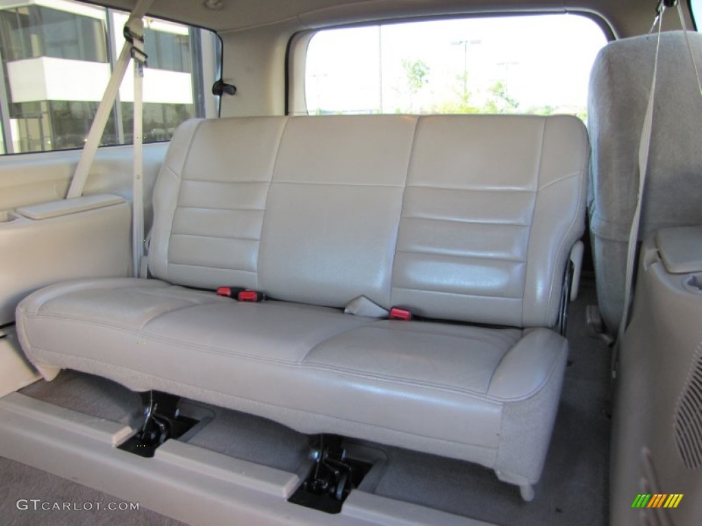 Medium Parchment Interior 2002 Ford Excursion Limited 4x4 Photo #52829639