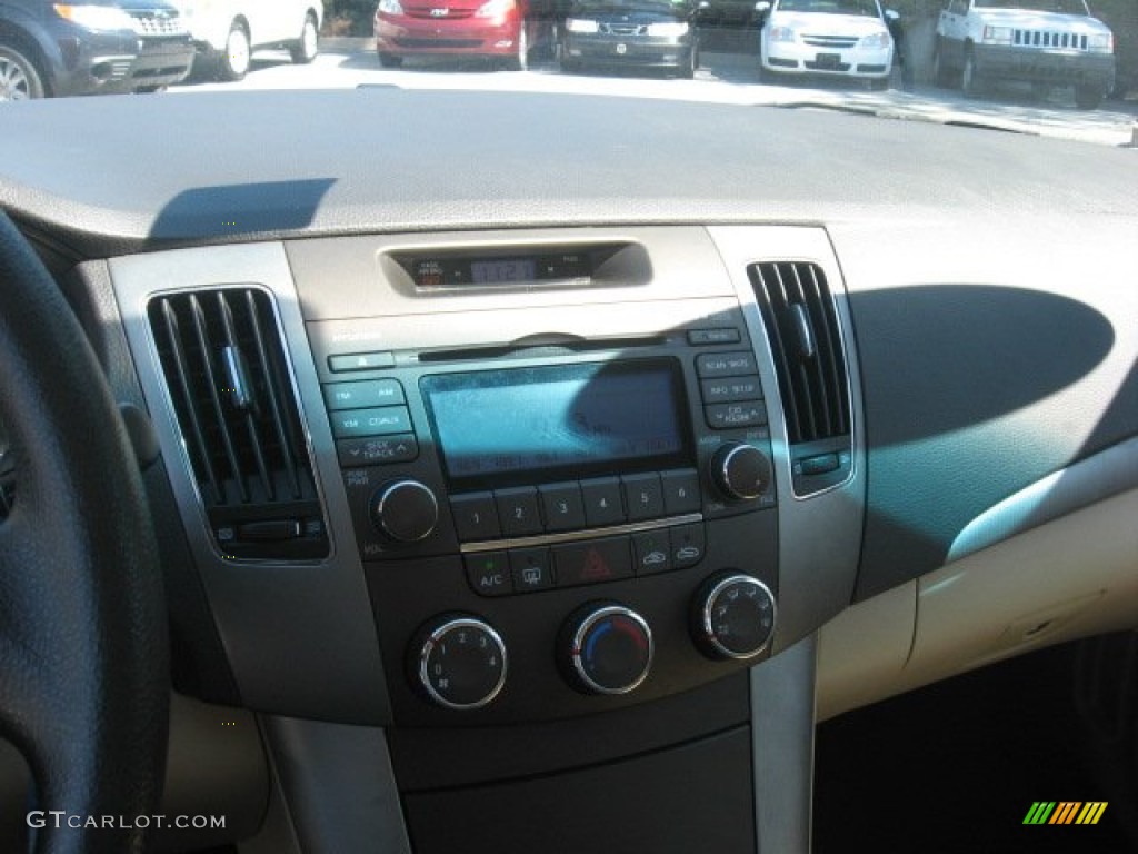 2010 Sonata GLS - Pearl White / Camel photo #16