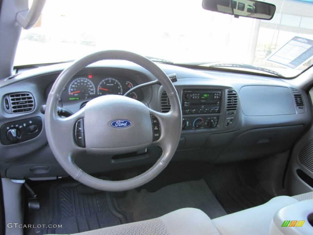 2003 Ford F150 XLT SuperCab 4x4 Medium Graphite Grey Dashboard Photo #52830785