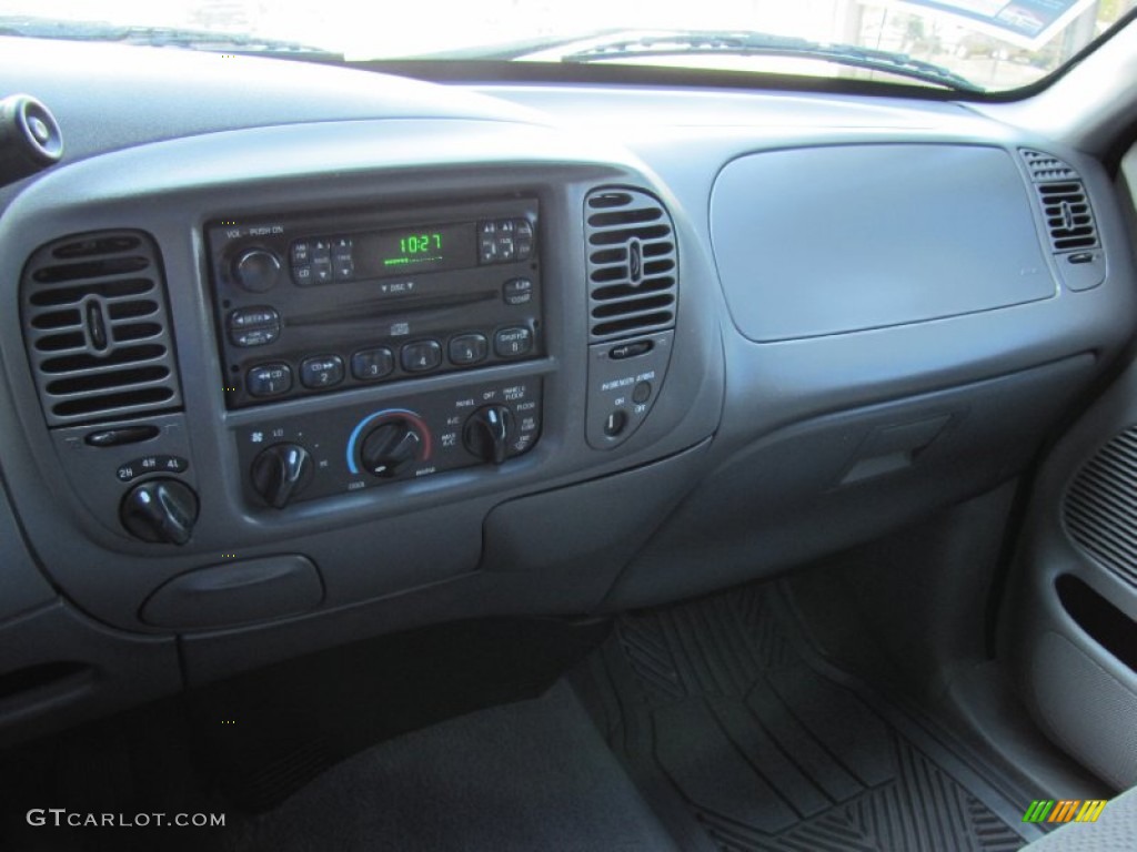 2003 F150 XLT SuperCab 4x4 - Silver Metallic / Medium Graphite Grey photo #14