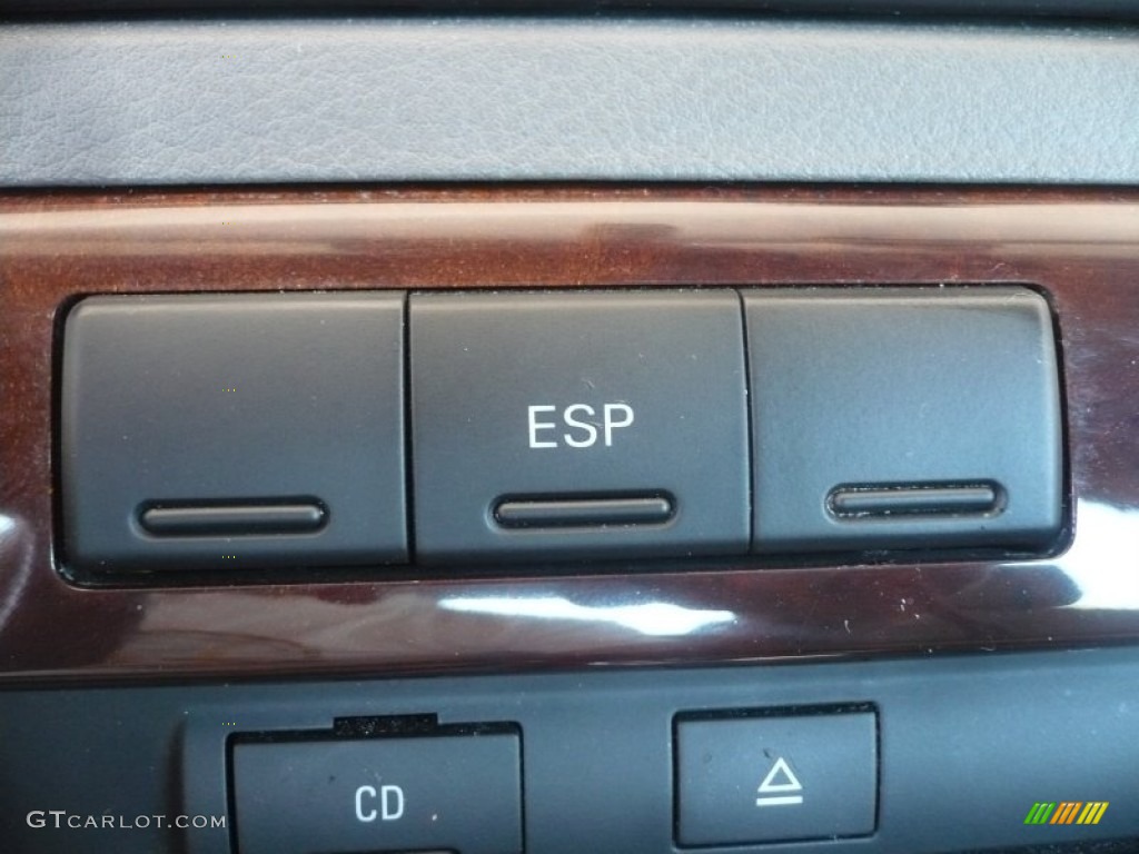 2002 Audi A6 2.7T quattro Sedan Controls Photo #52831058